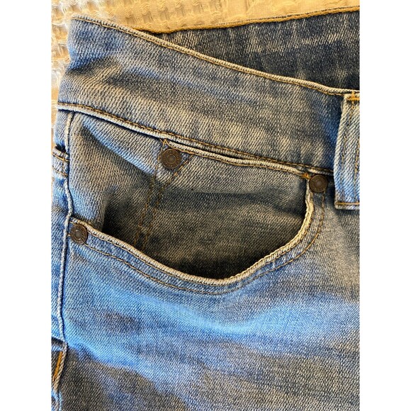 Talbots Shorts Simply Flattering 5 Pocket Size 4 + Stretch Cuffed Denim Walking - Picture 4 of 12